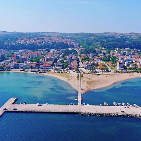 Amalia * Peraía